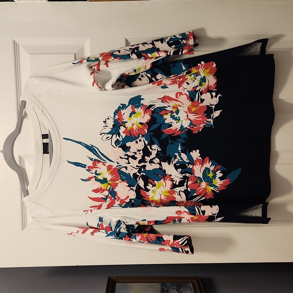 Rafaella navy and multi-color flowered cotton top